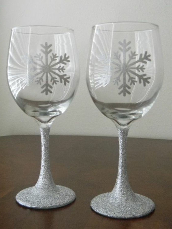 eleganckie kieliszki do wina czerwonego-with-srebrny kształtów dekoracji Glitter Snowflake