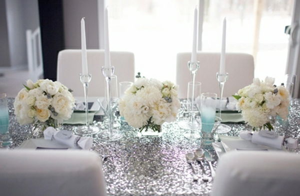 Elegantiškas Stilingas Naujųjų Metų išvakarės stalo papuošimas idėjos