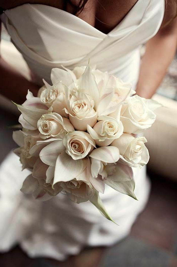 elegantiškas vestuvių puokštė Balta rožių romantiška idėja-už-vestuves