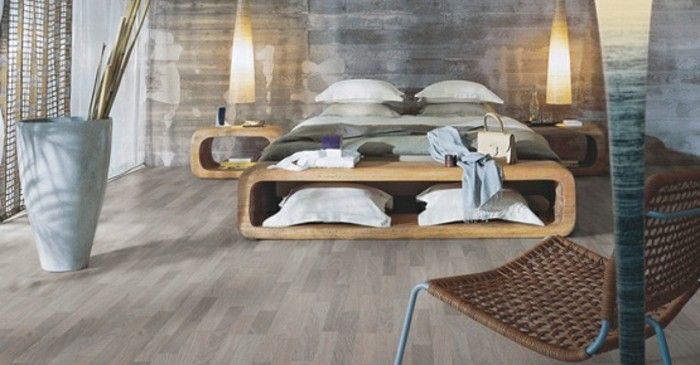 Elegantna spalnica-z-velik-posteljo in PVC tla
