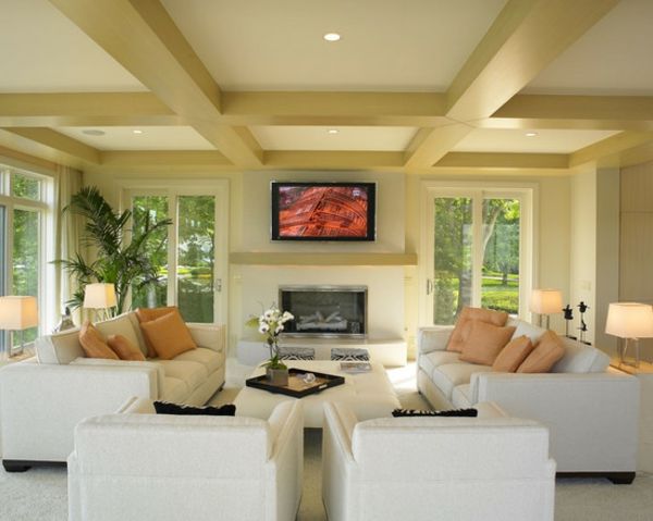 eksklusiv tv-møbler-stue - lyst designet med store vinduer