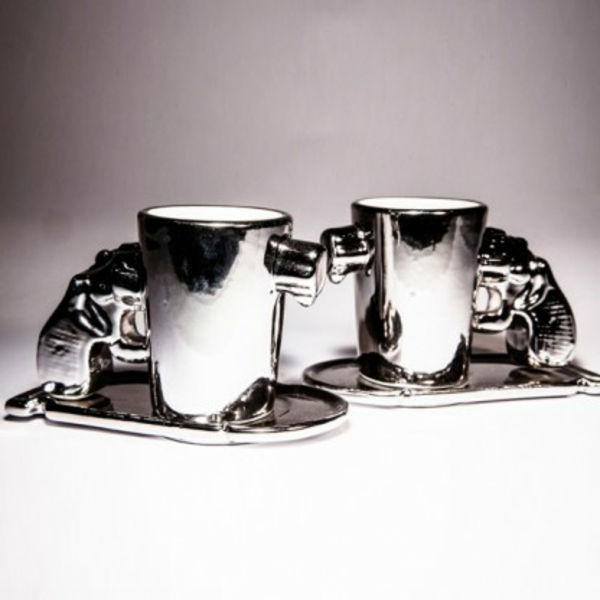 ekstravagantiškas espresso puodelis vėsus modelis - pilkas fonas