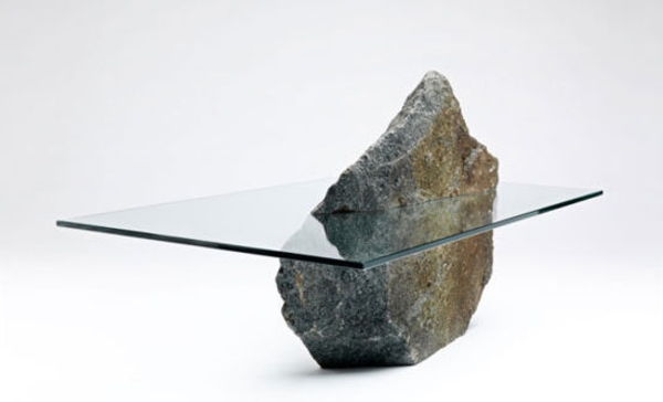 extravagantă-mode-la-the-dispozitiv-masă de sticlă și stone-