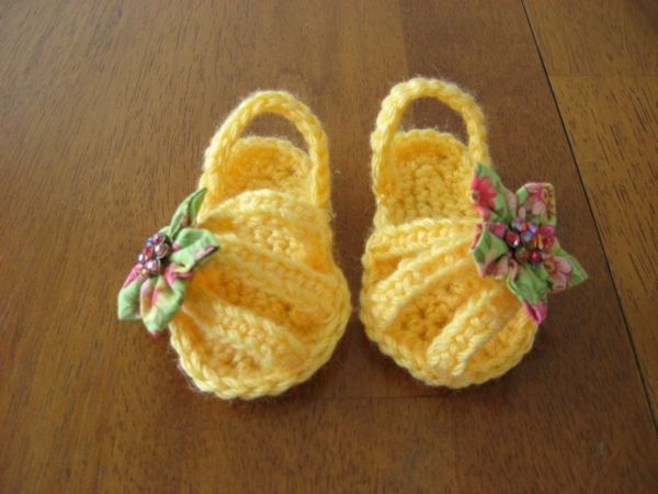sapatos-com-super-bela-design-crochet-grande-práticos-idéias -fantástico-bebê