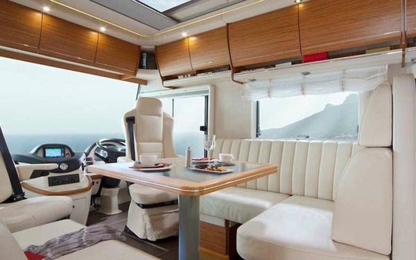 -fantastisches Camper med-moderne interiørdesign