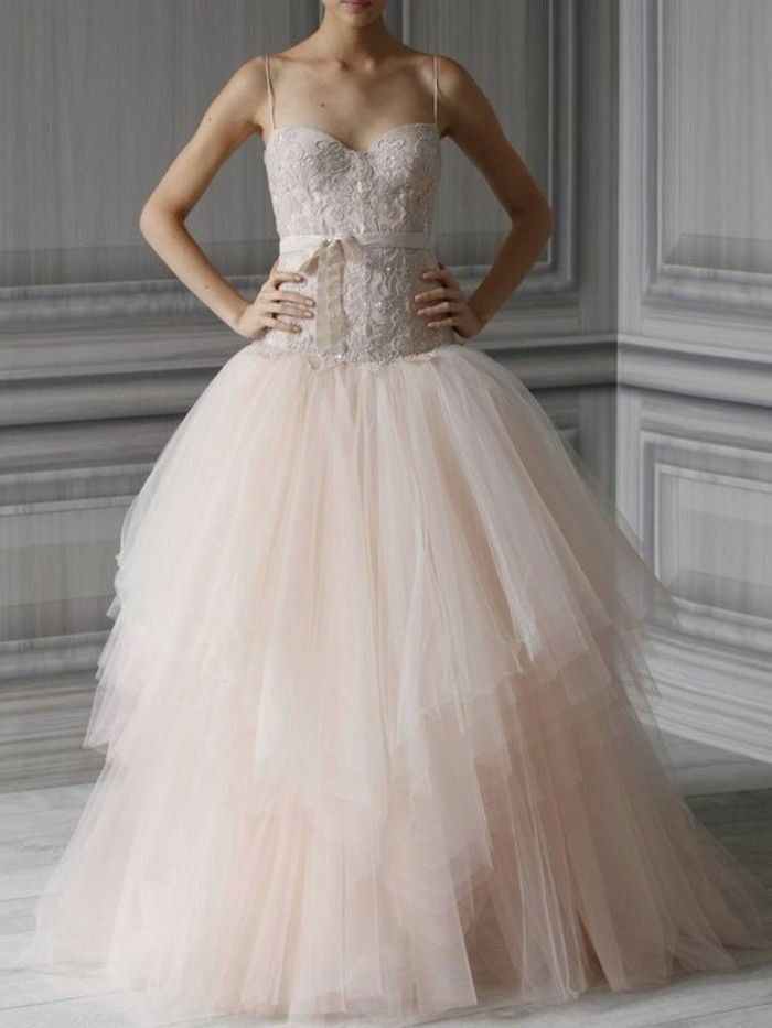 spalvos-suknelės-princesė rožinė