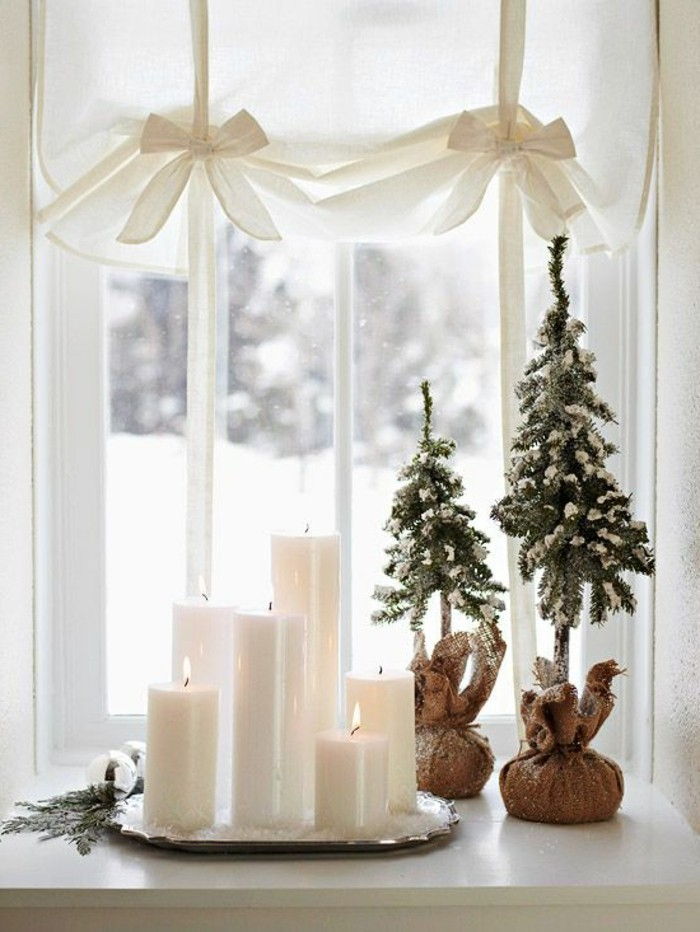Fensterdeko till jul-vit-ljus-och elegant Fir Trees