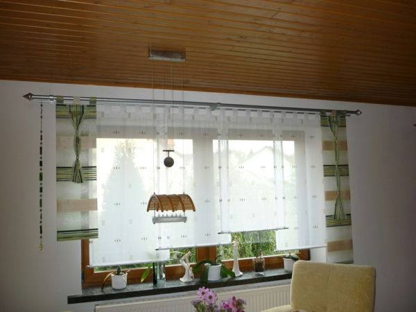 färdiga gardiner-vitvägg - stor rumsdesign