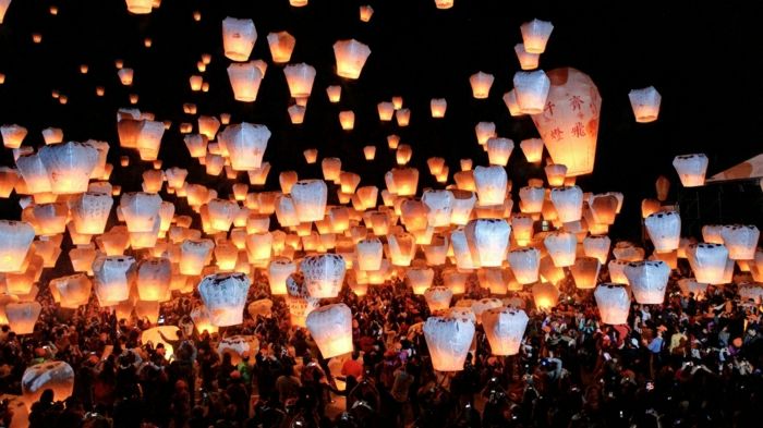 festival-Taiwan-veel lucht lantaarns