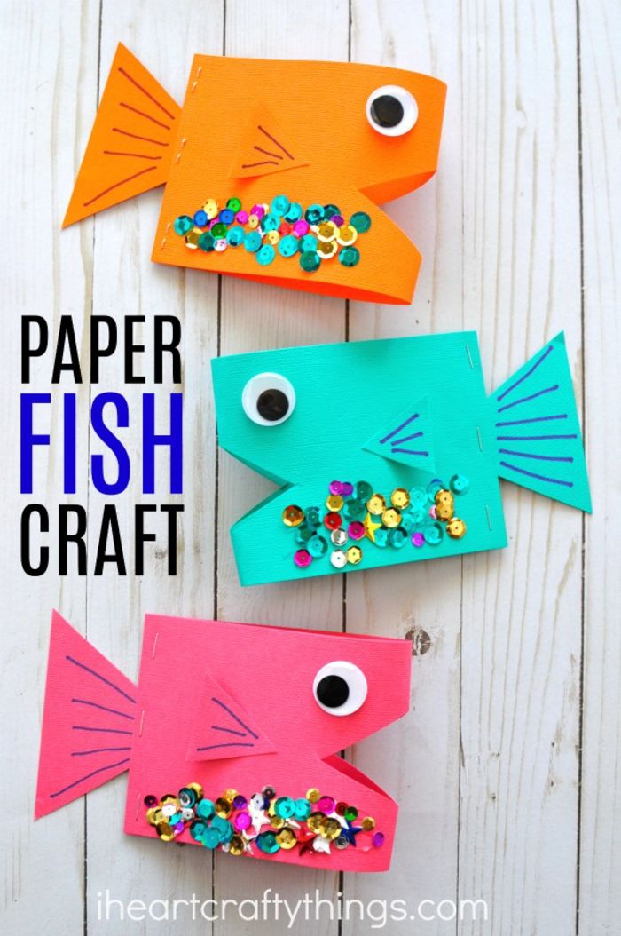 zrobić kolorowe papierowe ryby, śmieszne projekty DIY dla dzieci do naśladowania