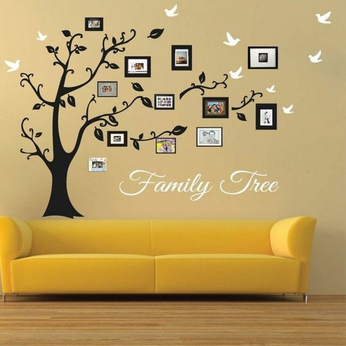 Fotowand-idee-Family Tree-grigio-divano-piano-muro-di-legno chiaro marrone