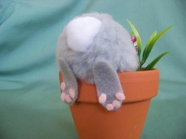 god-påsk-kanin-plysch-djur-i-blomma-pot-super söt och cool bild