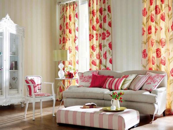 gardinenvorschläg-woonkamer-geel-roze