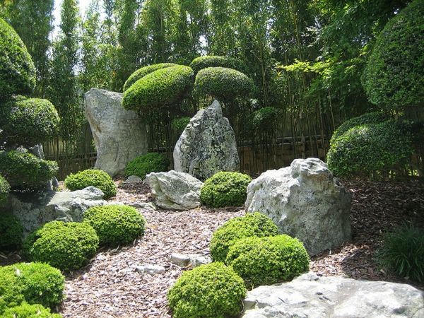 tuin-uitrusten met-stones-