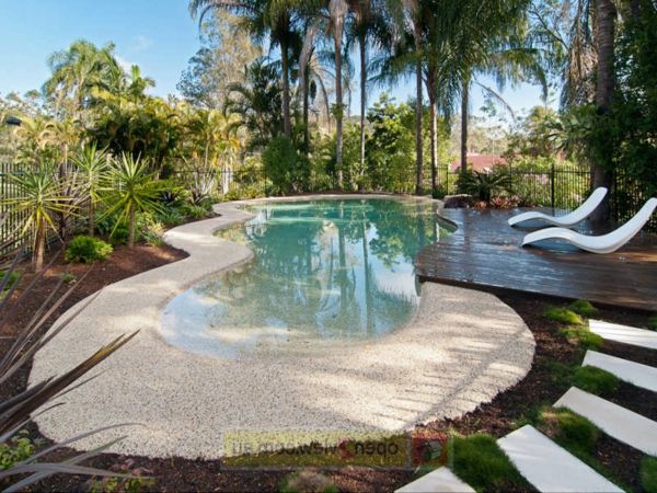 garden-pool-stor-konstruktion