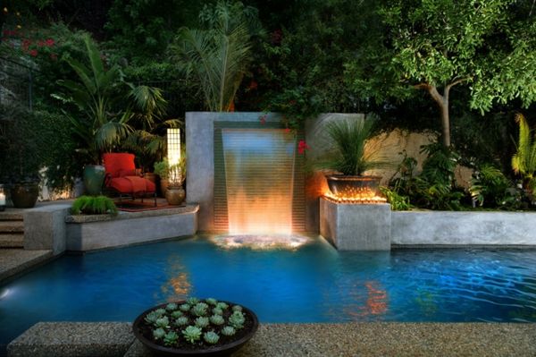 vrtni bazen-ultra-moderno-osvetlitev
