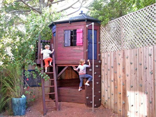 gartenhaus-plezalna stena-to-play-a-prostor-za-za-otroke
