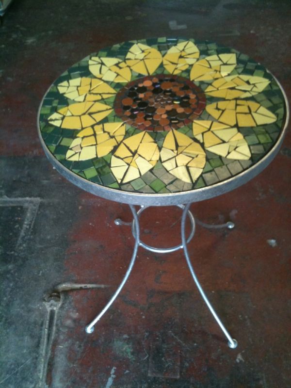 vrtna miza-of-mozaik-super-design