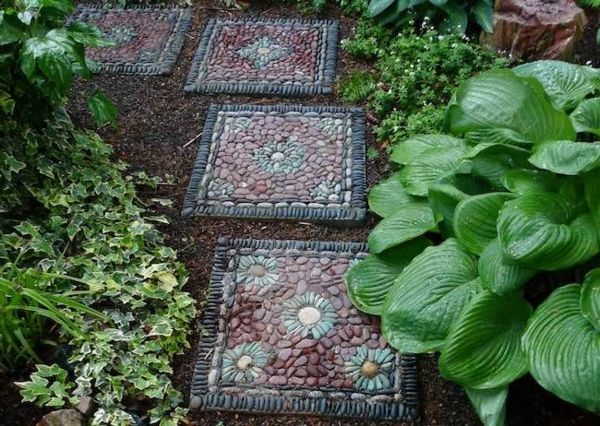 trädgårdstrappa-självbyggande-foto-från-topp-tagen-mycket intressant design