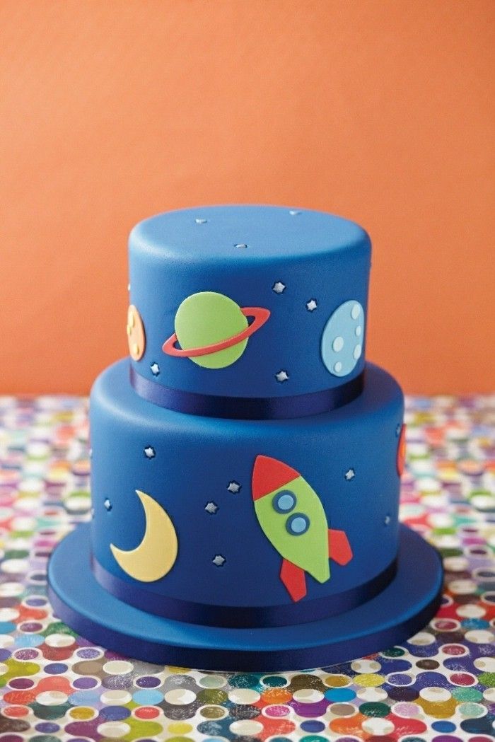 pavimenti torta di compleanno per il bambino-blu-pie-di-due