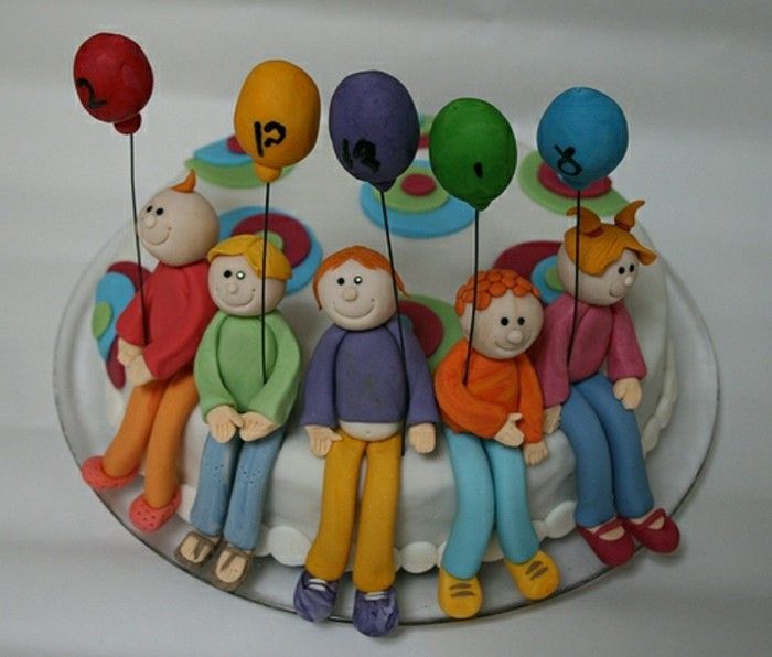 ziua de nastere tort-pentru-copii-interesant-model colorat-modele