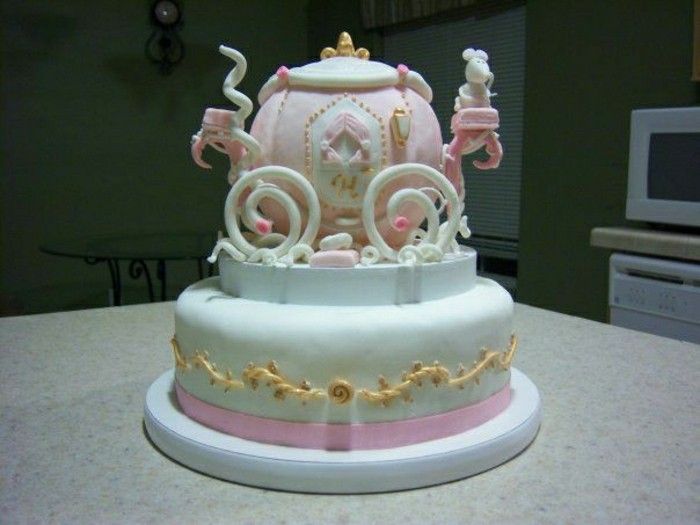 torta di compleanno-ricette-principessa torta-interessante-design-bianco-color