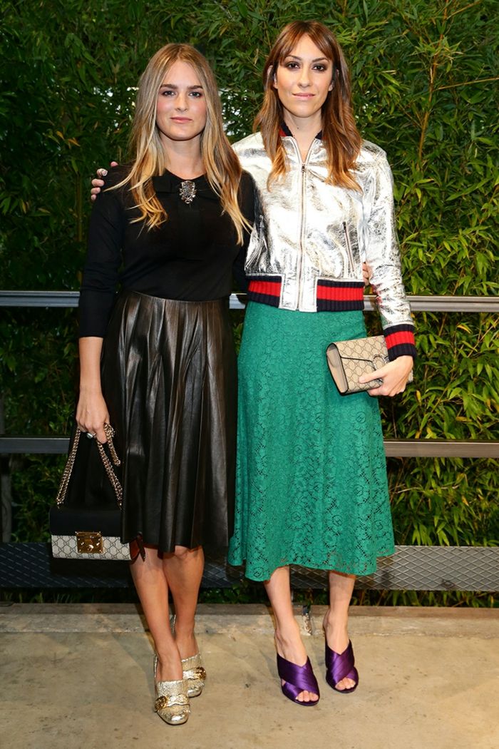 obleka koda casual dve moderni ženski zeleni krilo črno usnje krilo Gucci vrečke