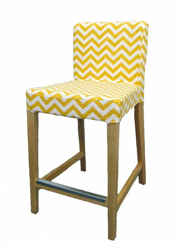 Žlto-odtiene stoličky, prízvuk