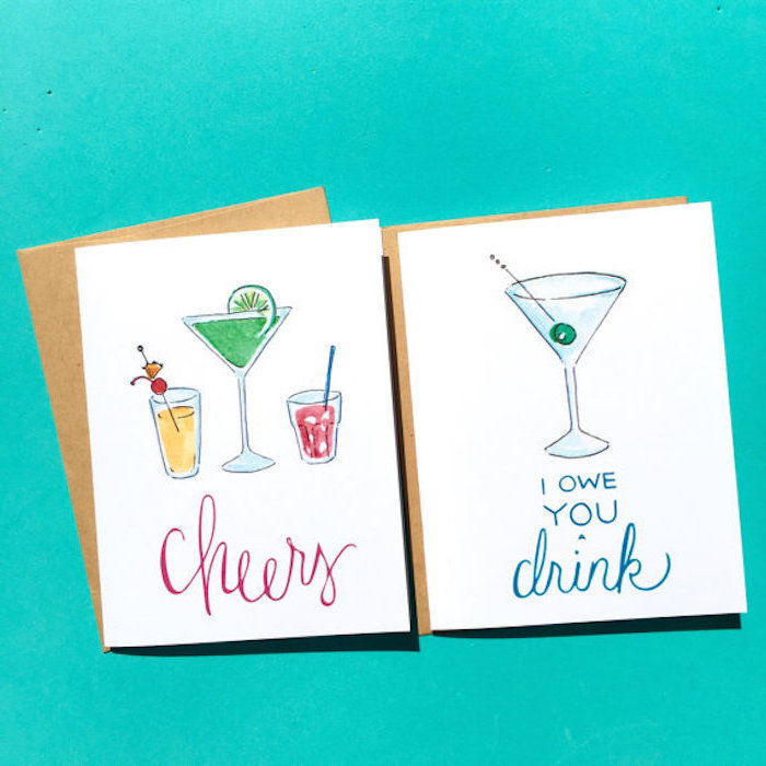 dwa weksle koktajl Abén, białe karty z trzech napojów alkoholowych i adres Wiwaty, karty IOY z martini szkła z zielonych oliwek, dwa brązowe koperty dla pocztówek, obraz z niebieskim tle turkusowego