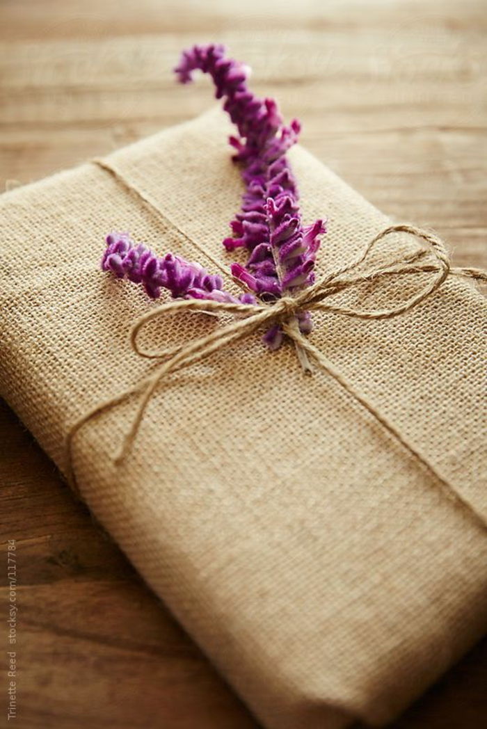 levanduľa kvetina s retiazkou pripevnená obruba balenie rustikálny darček - kreatívne obaly dary