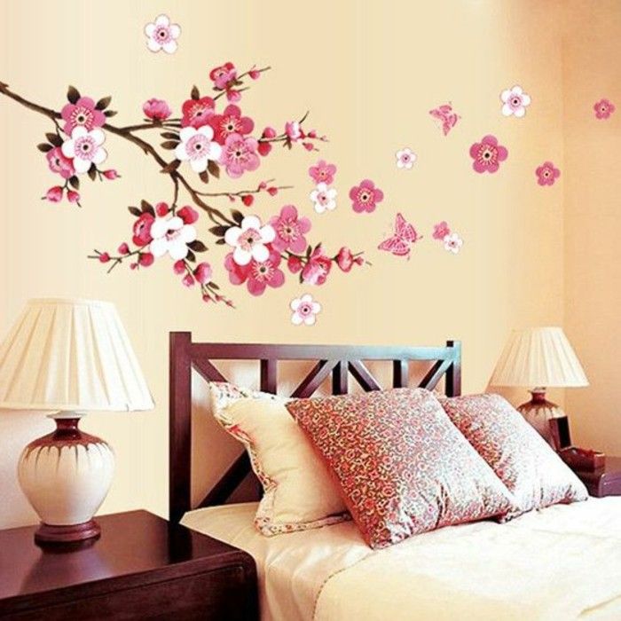 ontwerp-slaapkamer-muurstickers-flowers-lampen