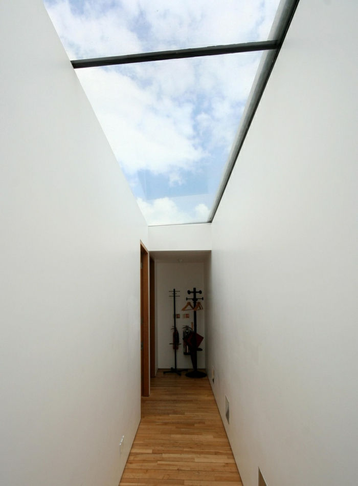 stekleno steno-terasa-zanimivo-bele-stene