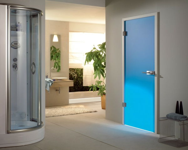 steklena vrata, v notranjosti-super-modro-barvno kopalnica vrata
