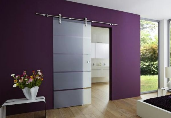 portas deslizantes-self-build-purple-wall - flores deco