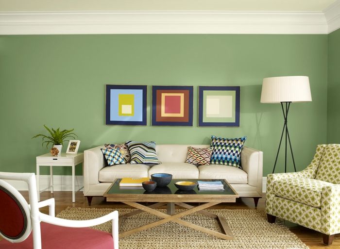 Yeşil duvar boyası-üç kare fotoğraf-of-the-wall-in-oturma odası