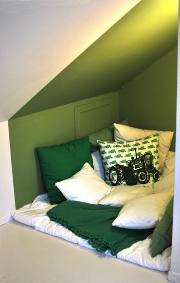 green-wall design-for-sypialni-ciekawe-look