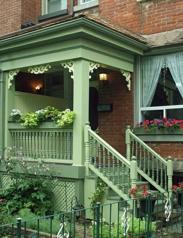 verde-casa-con-fuori scala in legno