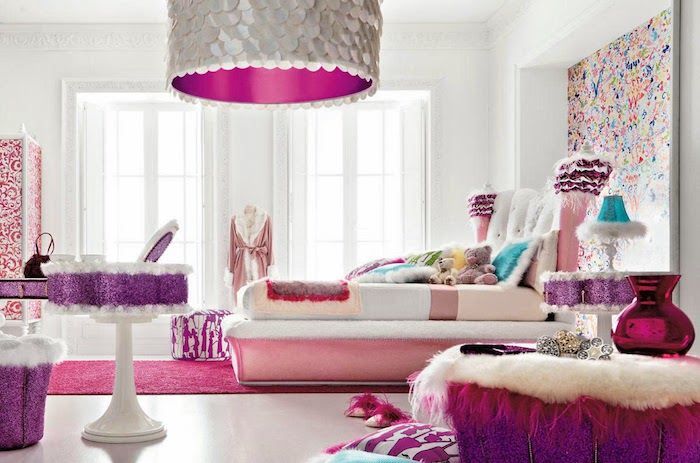 jaunimo kambario dizainas rožinė violetinė balta spalvota sienų dizaino idėja elementai kambaryje violetinis dizainas
