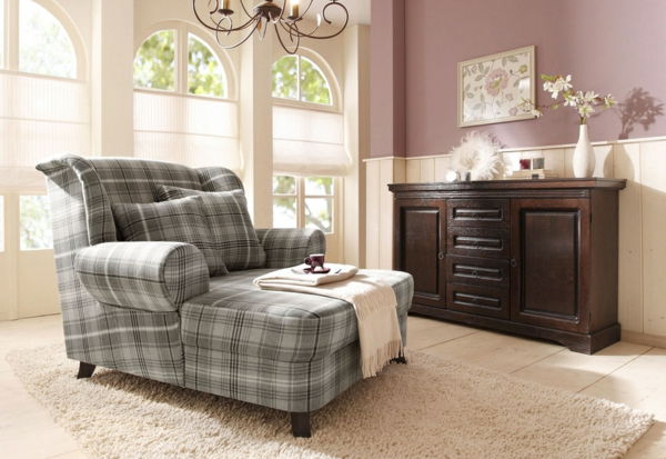 Gray Plaid lounge chair kreslo v obývacej izbe