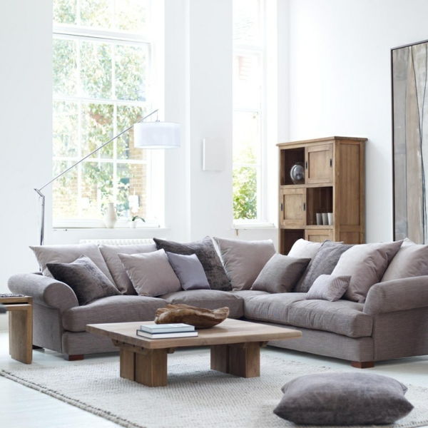 grå-sofa-med-sove-funksjon-med-fantastisk-utforming