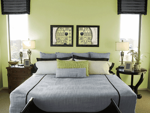 ładna sypialnia z oliwnymi ścianami