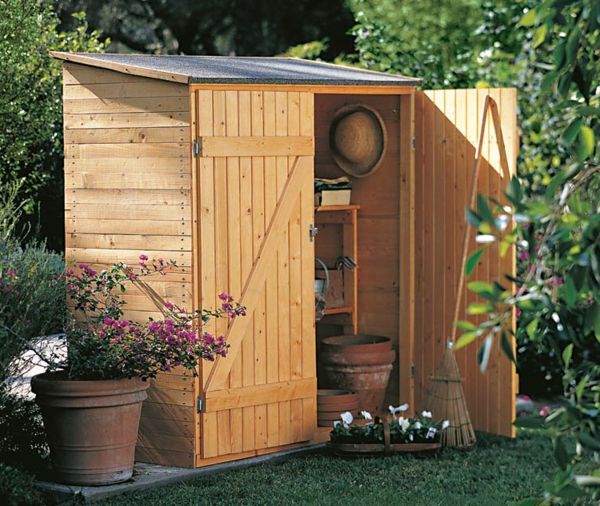 super-praktično zasnovan vrt kabinet-od-lesa