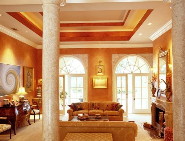 vackert vardagsrum med en aristokratisk look-två marmorpelare