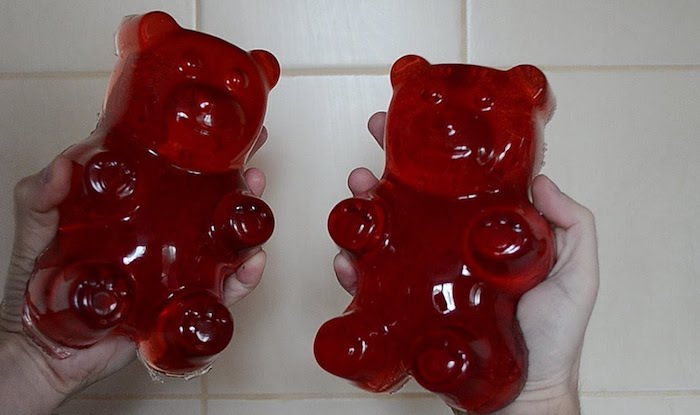 To røde store bjørner - Gummy oppskrift i to hender av kokken