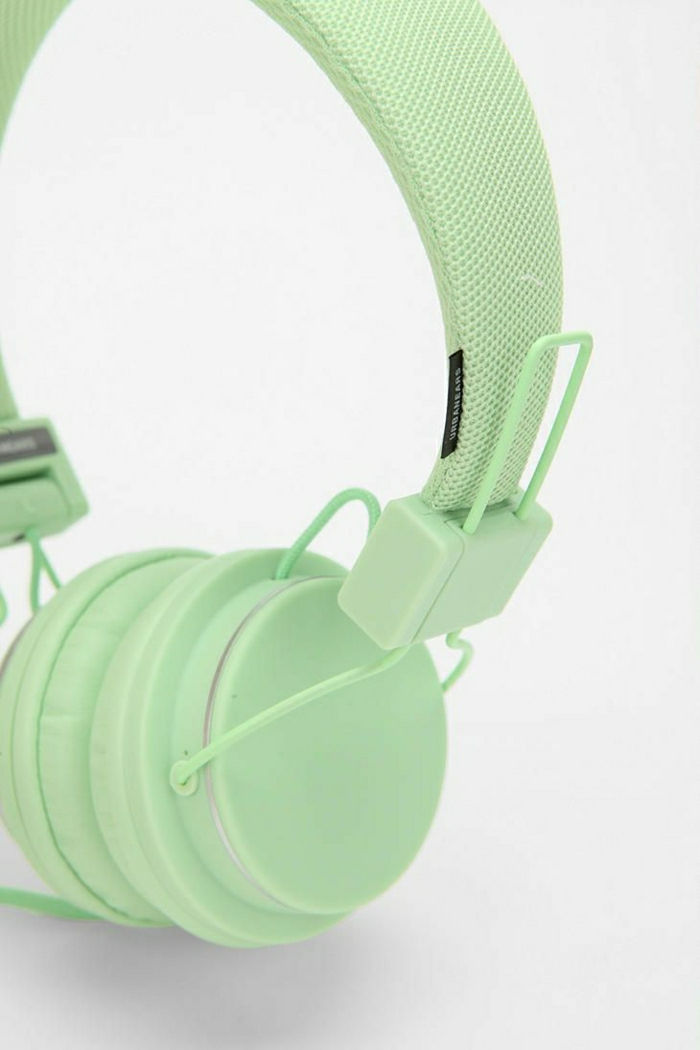 dobre słuchawki, słuchawki bezprzewodowe w kolorze zielonym, słuchawki bez kabli