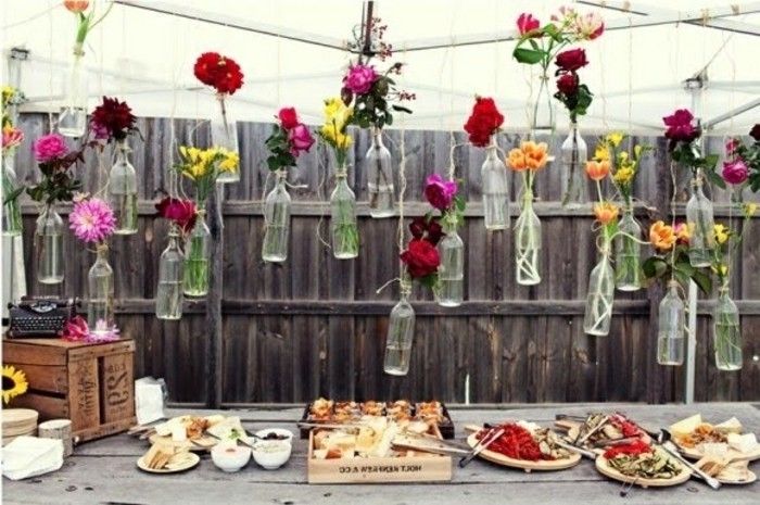 pendurado garrafas-com-flores-super-bonita-decoration-em-jardim