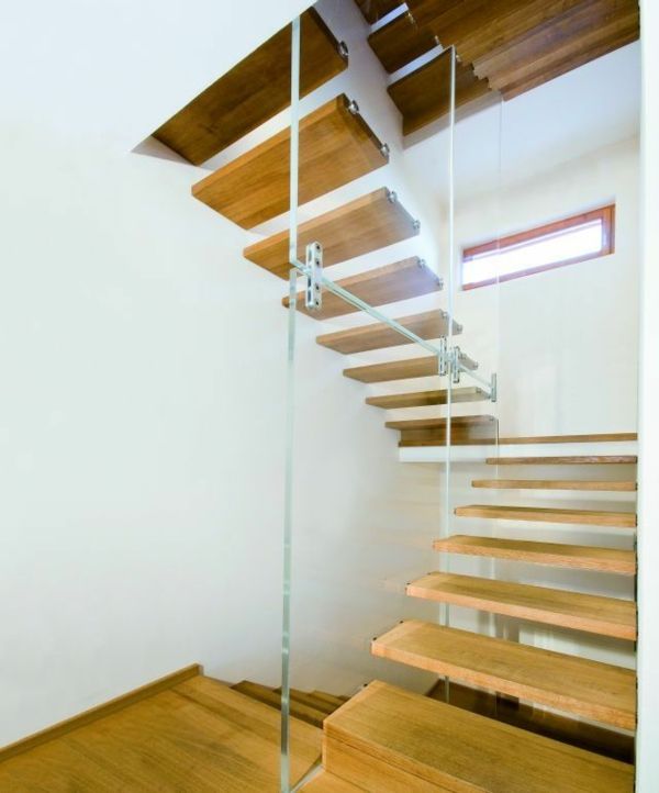 drevené schody poloprocesované - sklenený terén