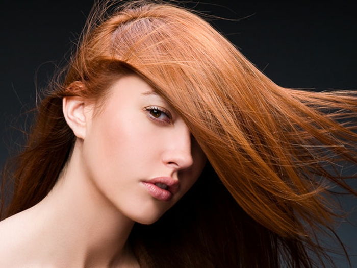 cabelo cor-de caramelo suave-hair-background-in-black-color