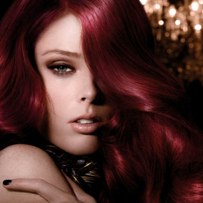 hårfarge, rød og mørk-design-vakker-hud