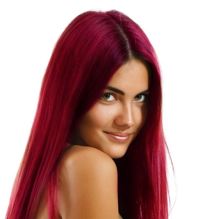 hårfarge-rød-hvit-bakgrunn-glatt frisyre